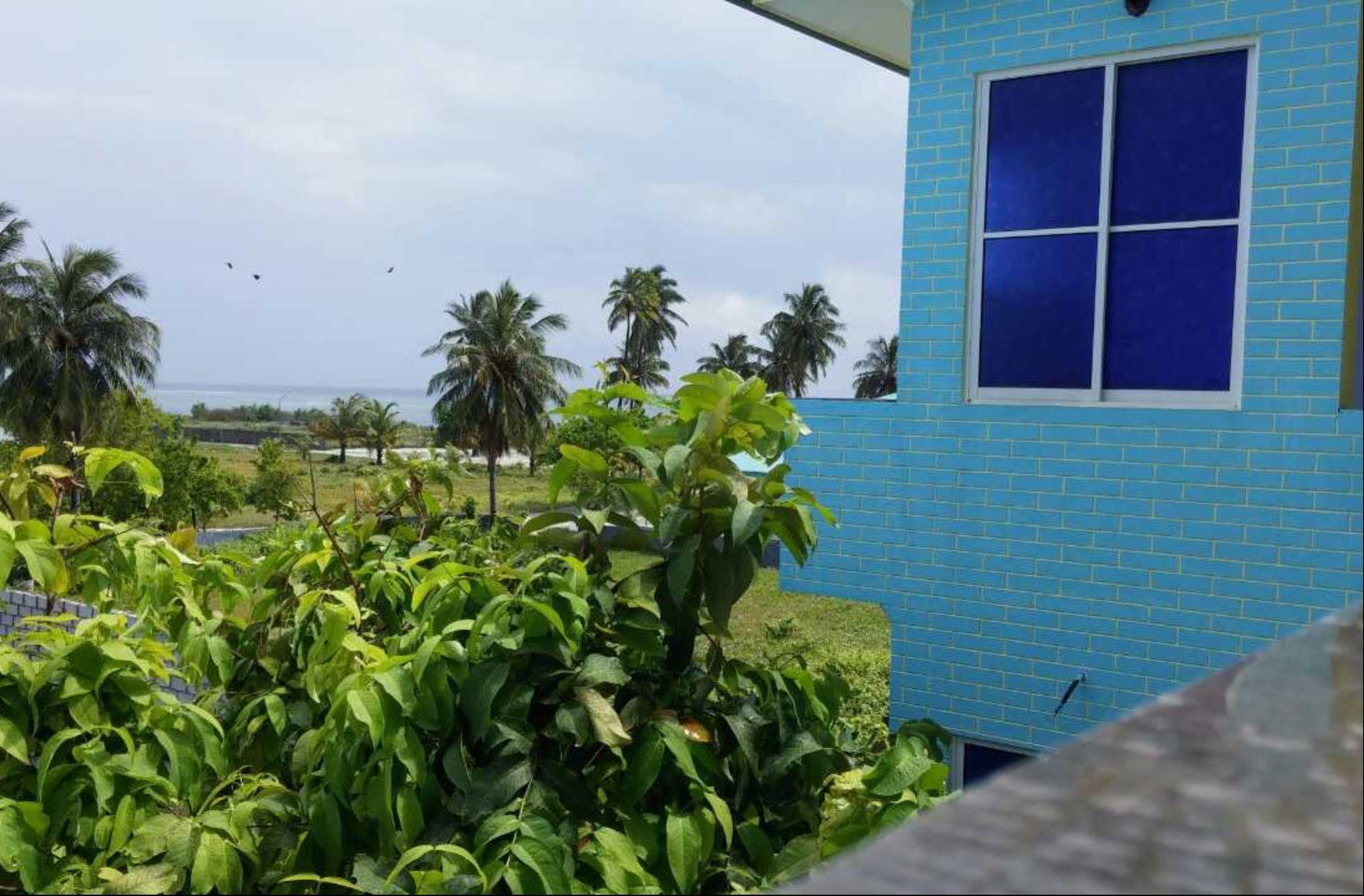 Select Village Maafushi Bagian luar foto