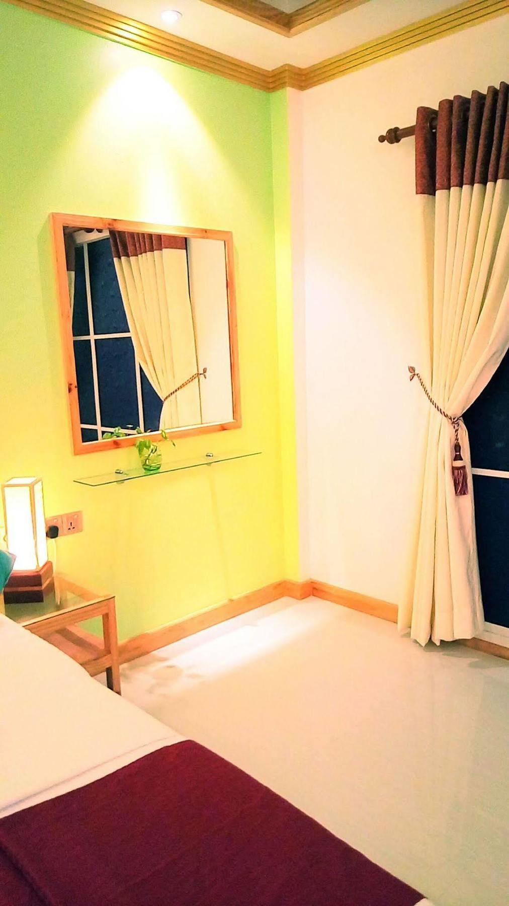 Select Village Maafushi Bagian luar foto