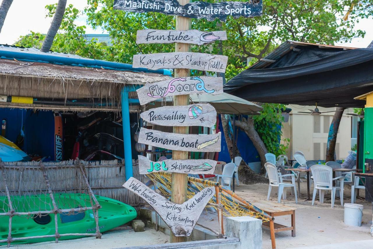 Select Village Maafushi Bagian luar foto