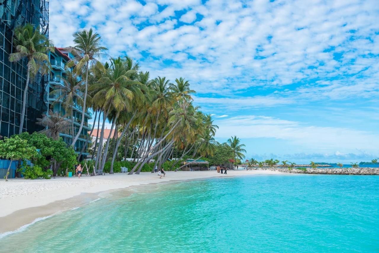Select Village Maafushi Bagian luar foto